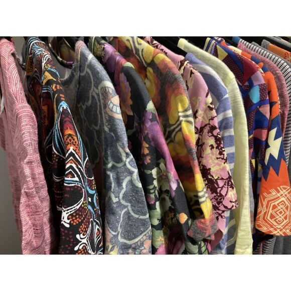 Lularoe Blowout NEW Bulk lot Of 20 Pictured Items New W Tags Wholesale Resale - Picture 4 of 14